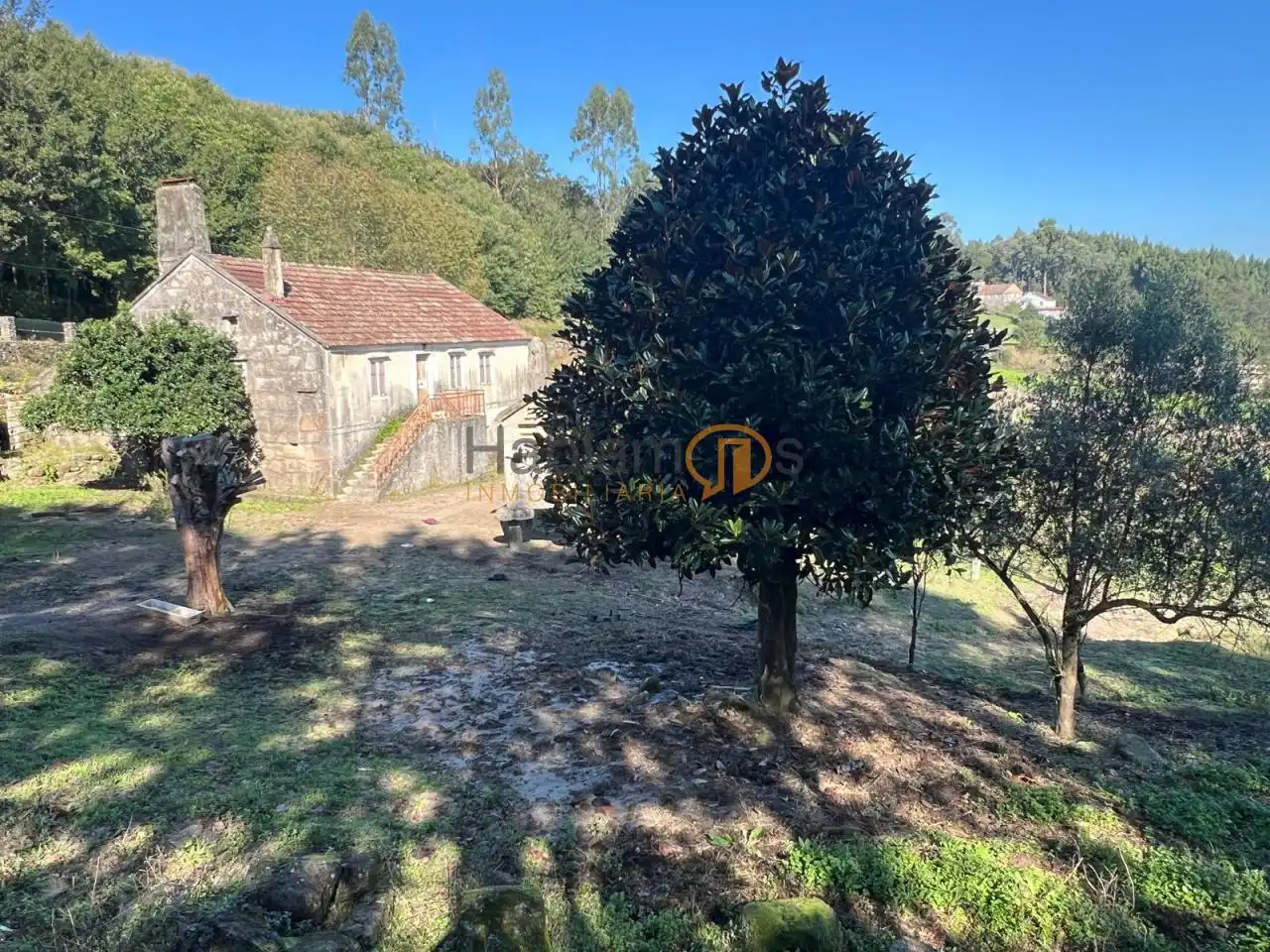 Finca rústica en venda en Pontevedra Capital  amb Jardí privat, Terrassa i Traster
