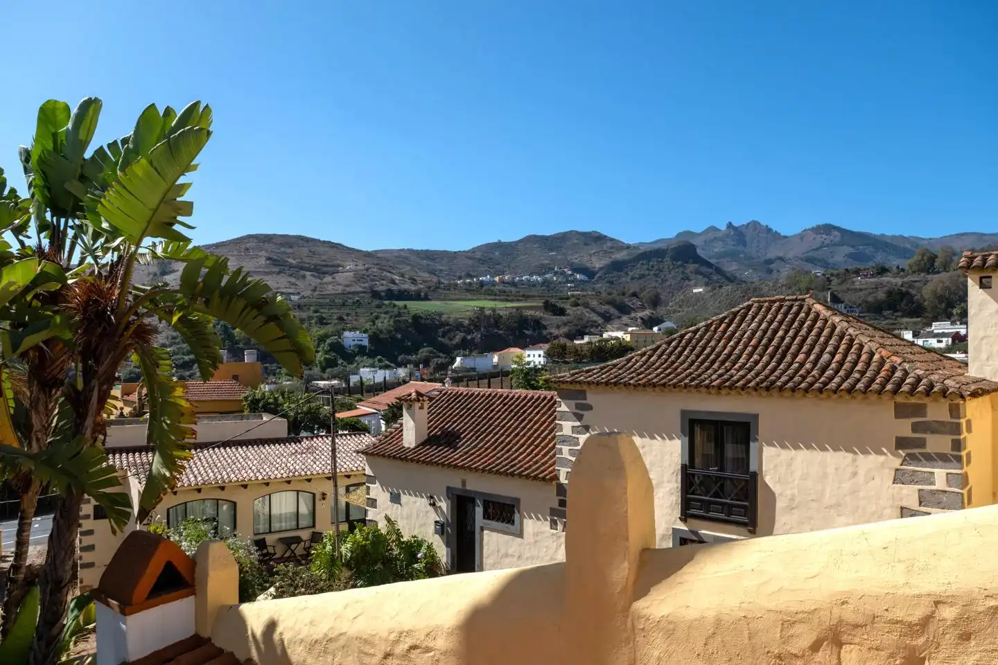 Vista exterior de Casa o xalet en venda en Santa Brígida amb Jardí privat i Terrassa