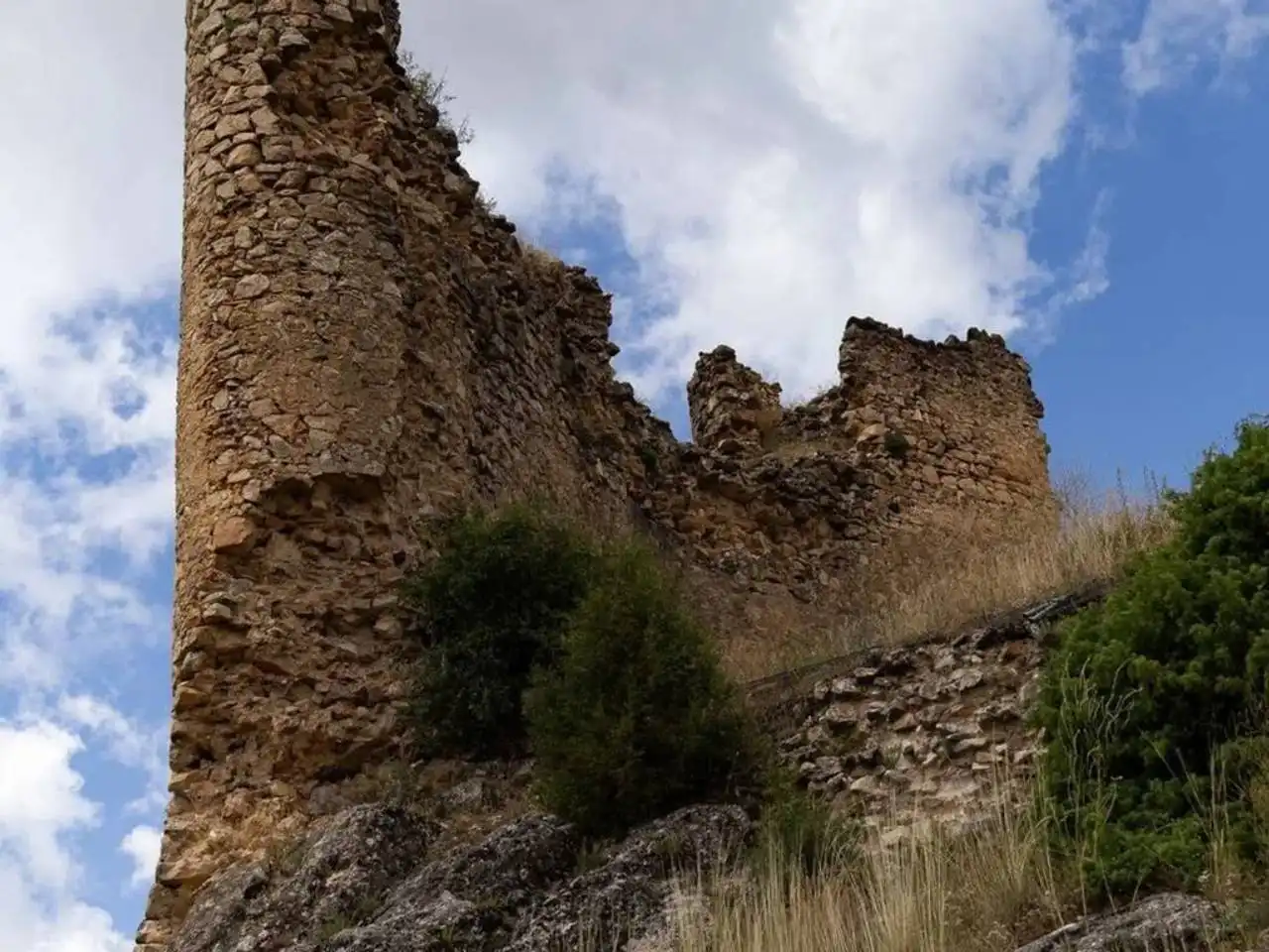Außenansicht von Gebäude zum Verkauf in Sigüenza