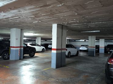 Posto auto singolo con ascensore in vendita a Carrer de les Basses