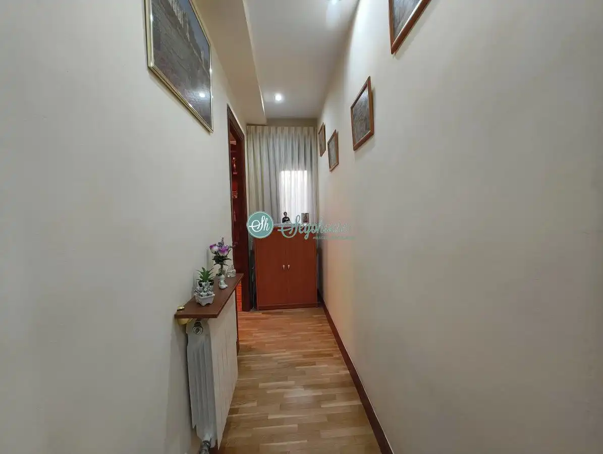 Flat for sale in Segovia  with Air Conditioner, Heating and Balcony