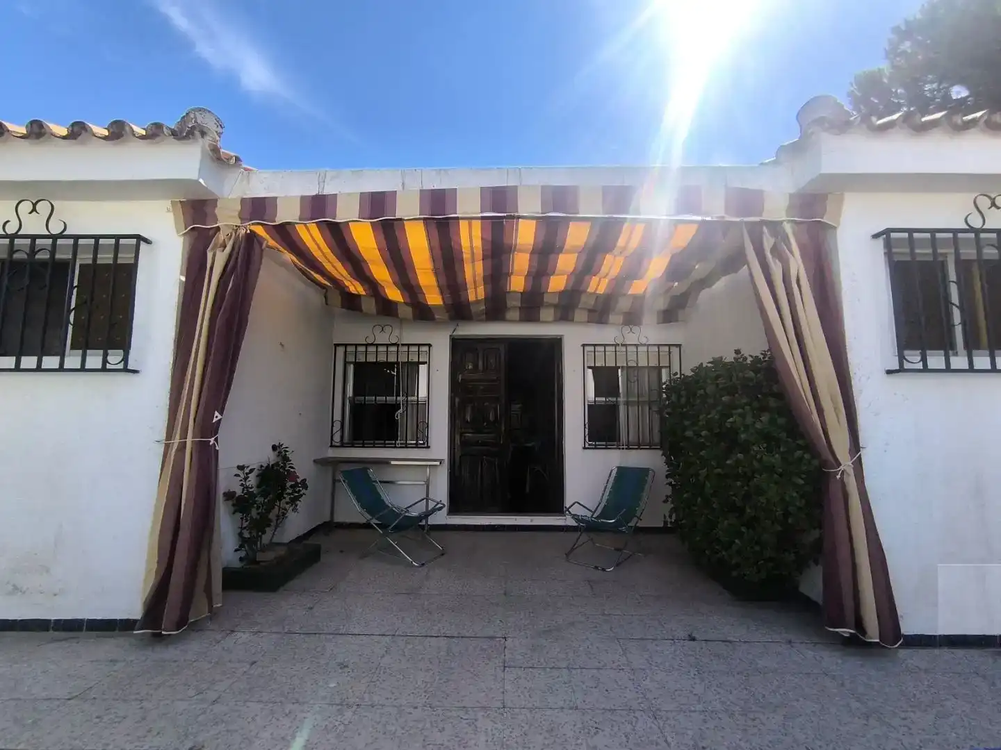 Terraza de Piso en venta en Almonte con Jardín privado, Trastero y Amueblado