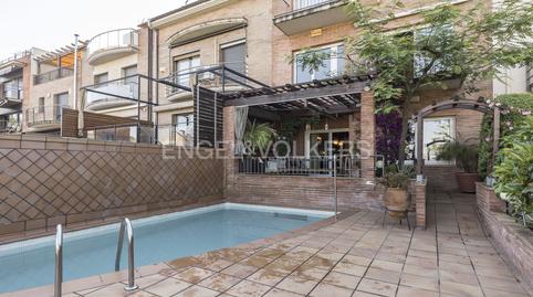 Foto 2 de Casa adosada en venda a Font Verda, Barcelona