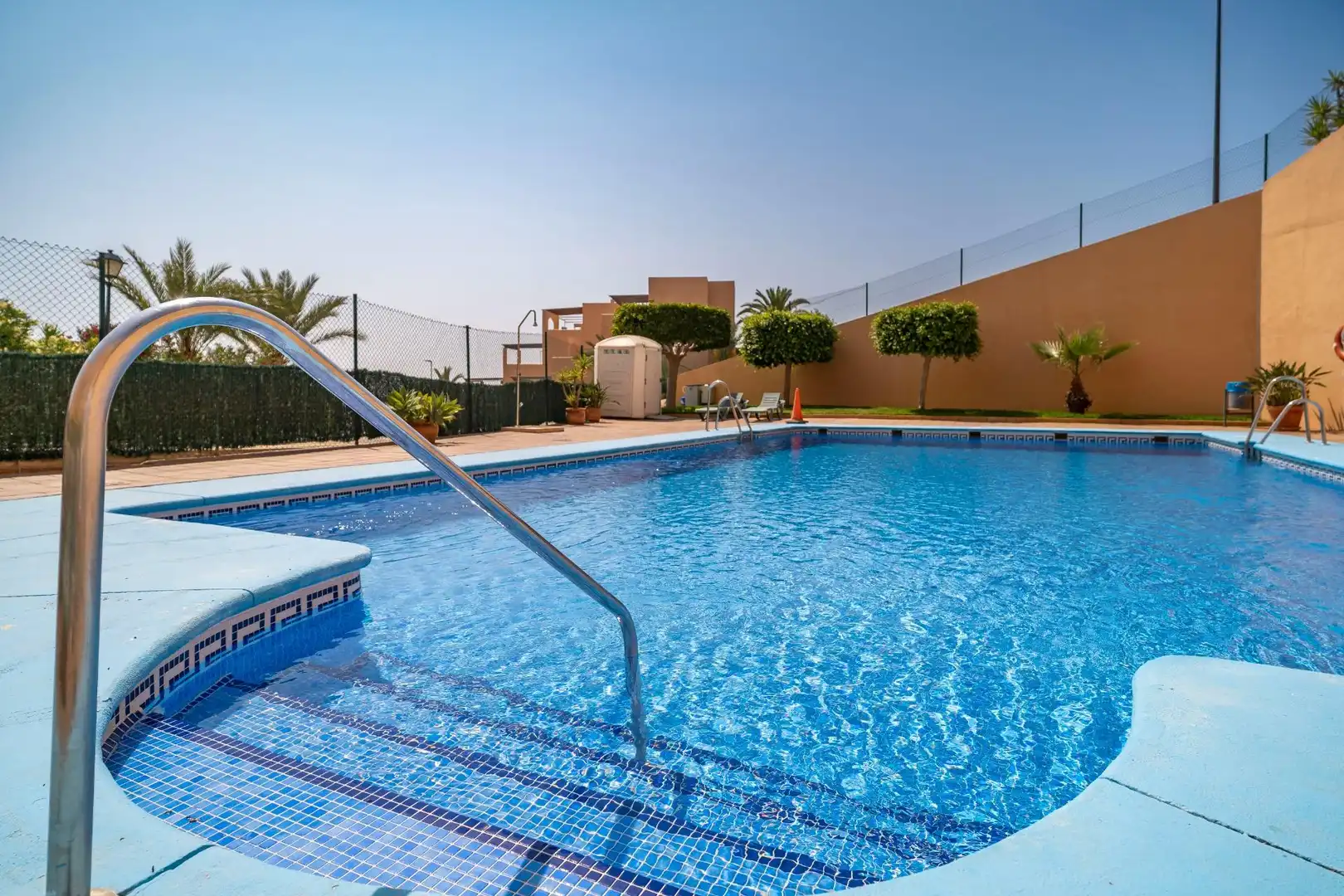 Piscina de Pis en venda en Mojácar amb Aire condicionat, Terrassa i Moblat