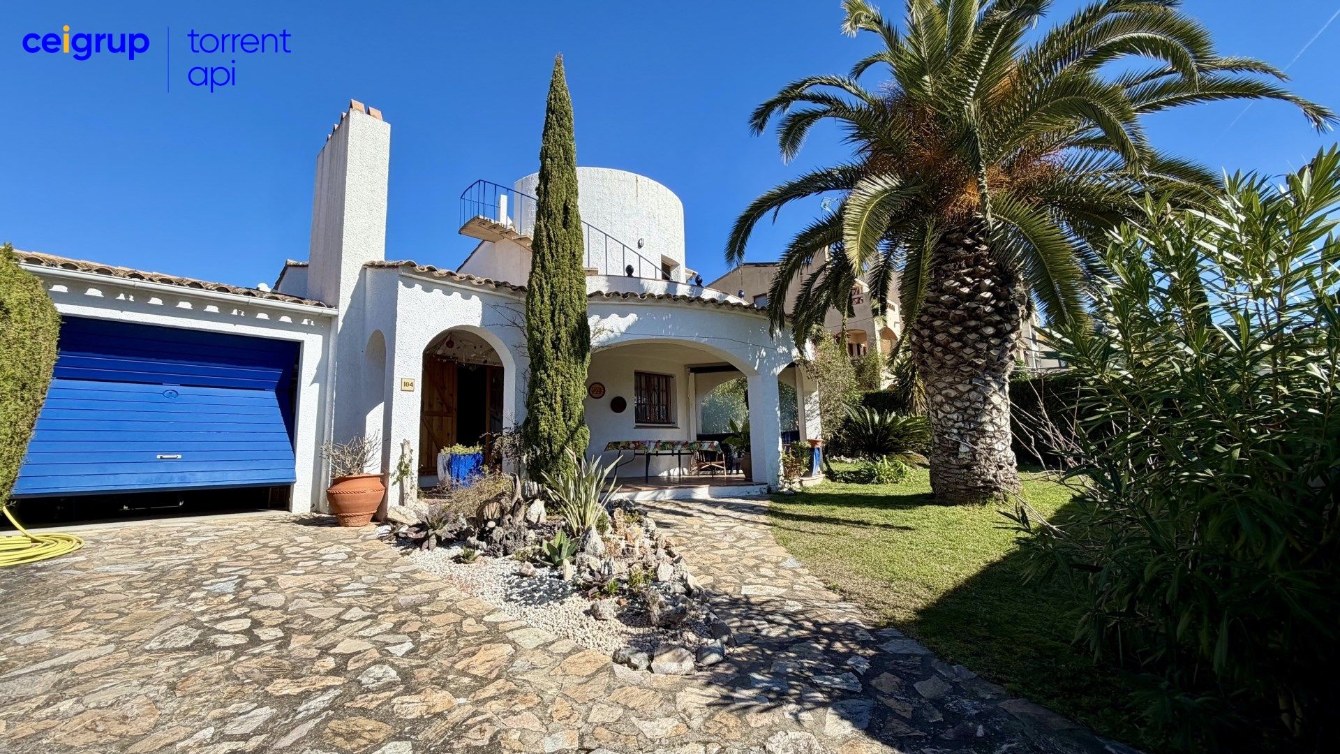 Vista exterior de Casa adosada en venta en L'Estartit con Terraza, Piscina y Amueblado