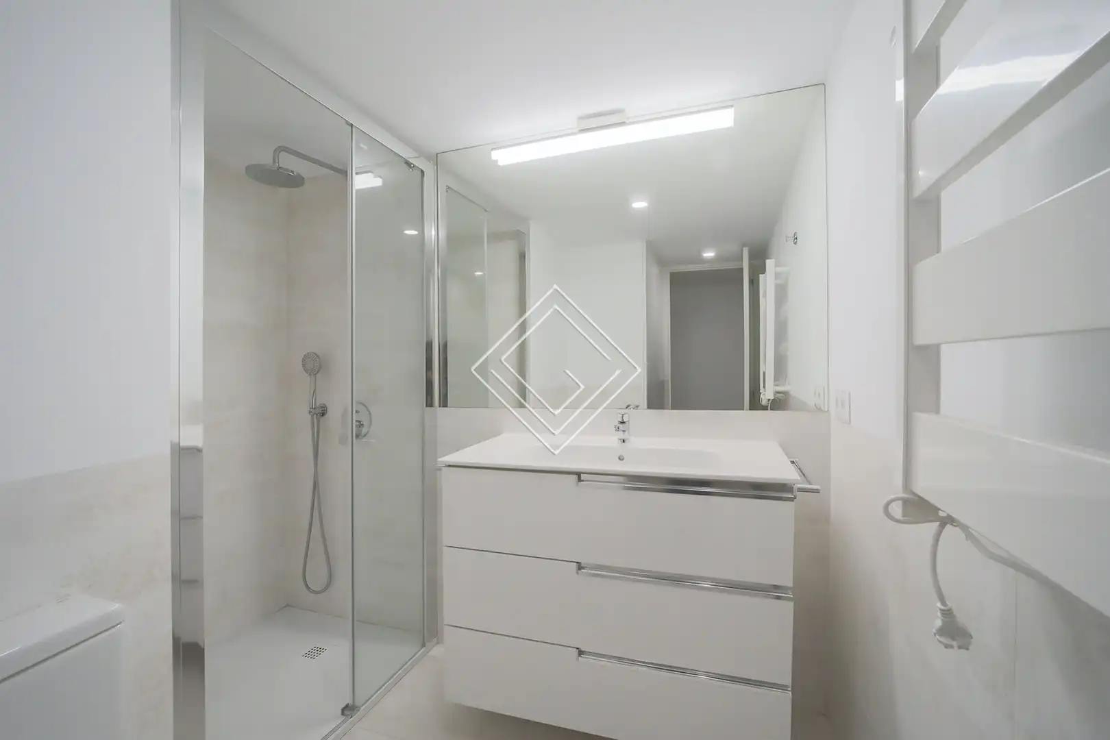 Baño de Oficina en venta en Madrid con Aire acondicionado y Calefacción