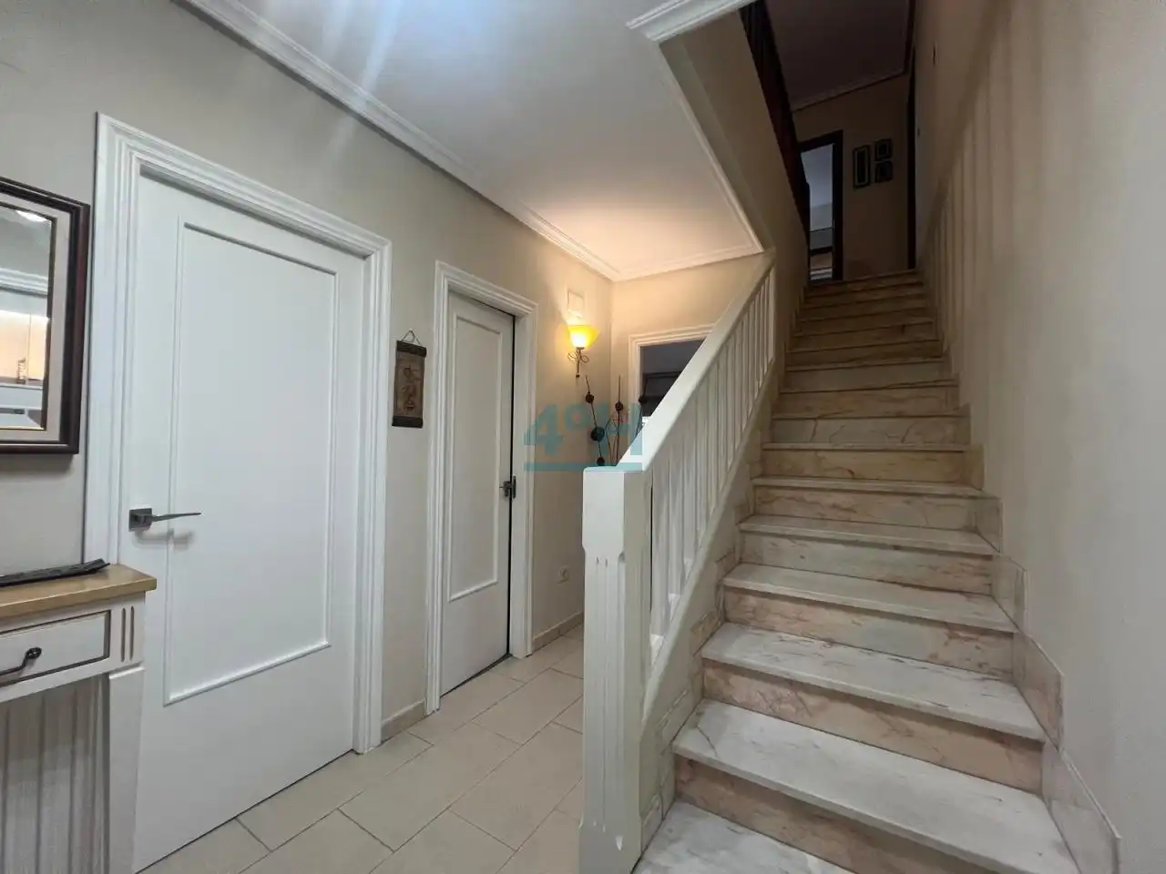Casa adosada en venta en Ourense Capital  con Calefacción, Jardín privado y Parquet