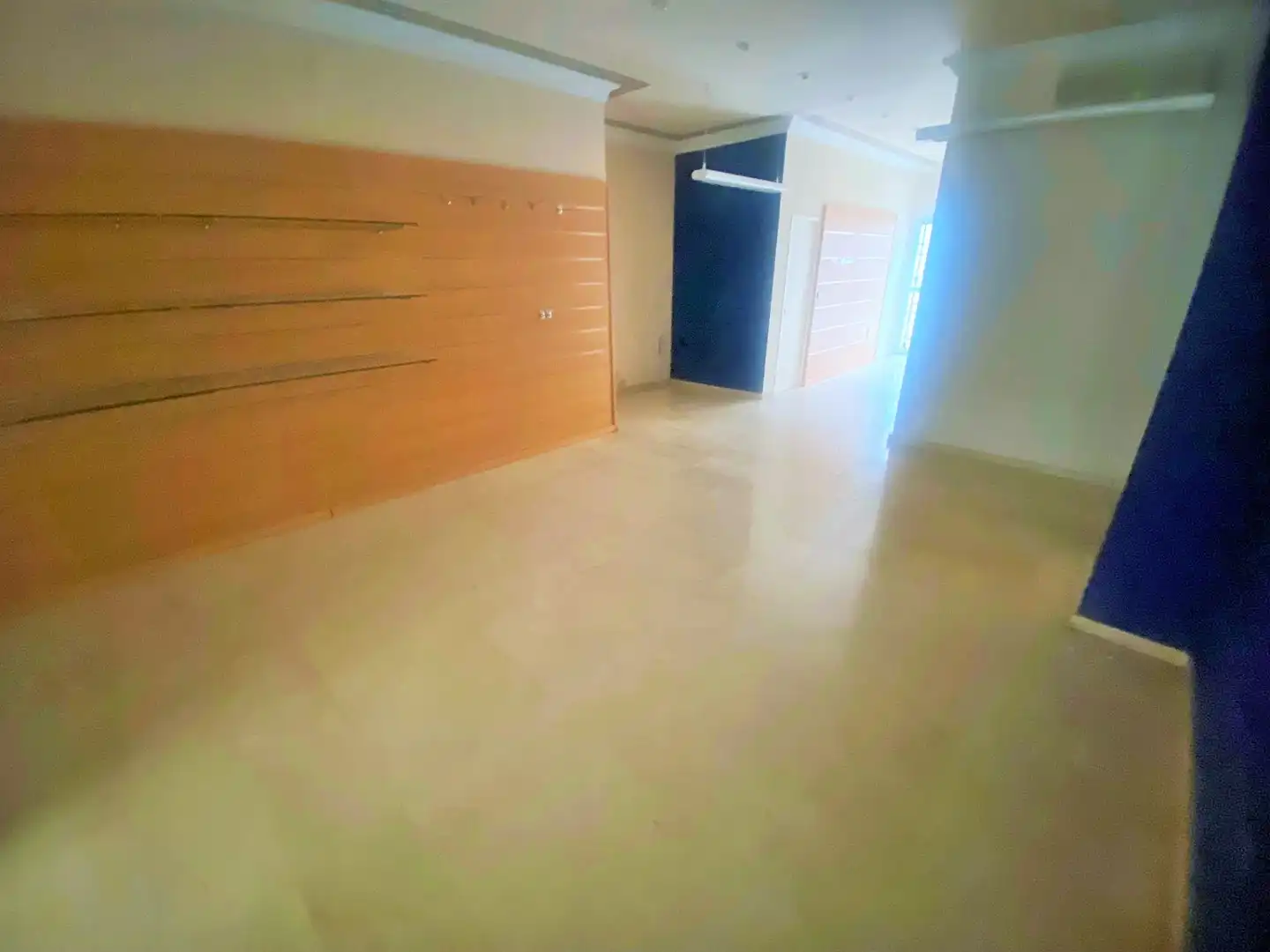 Business premises to rent in Carrer de Joaquín Costa 43, imagen 3