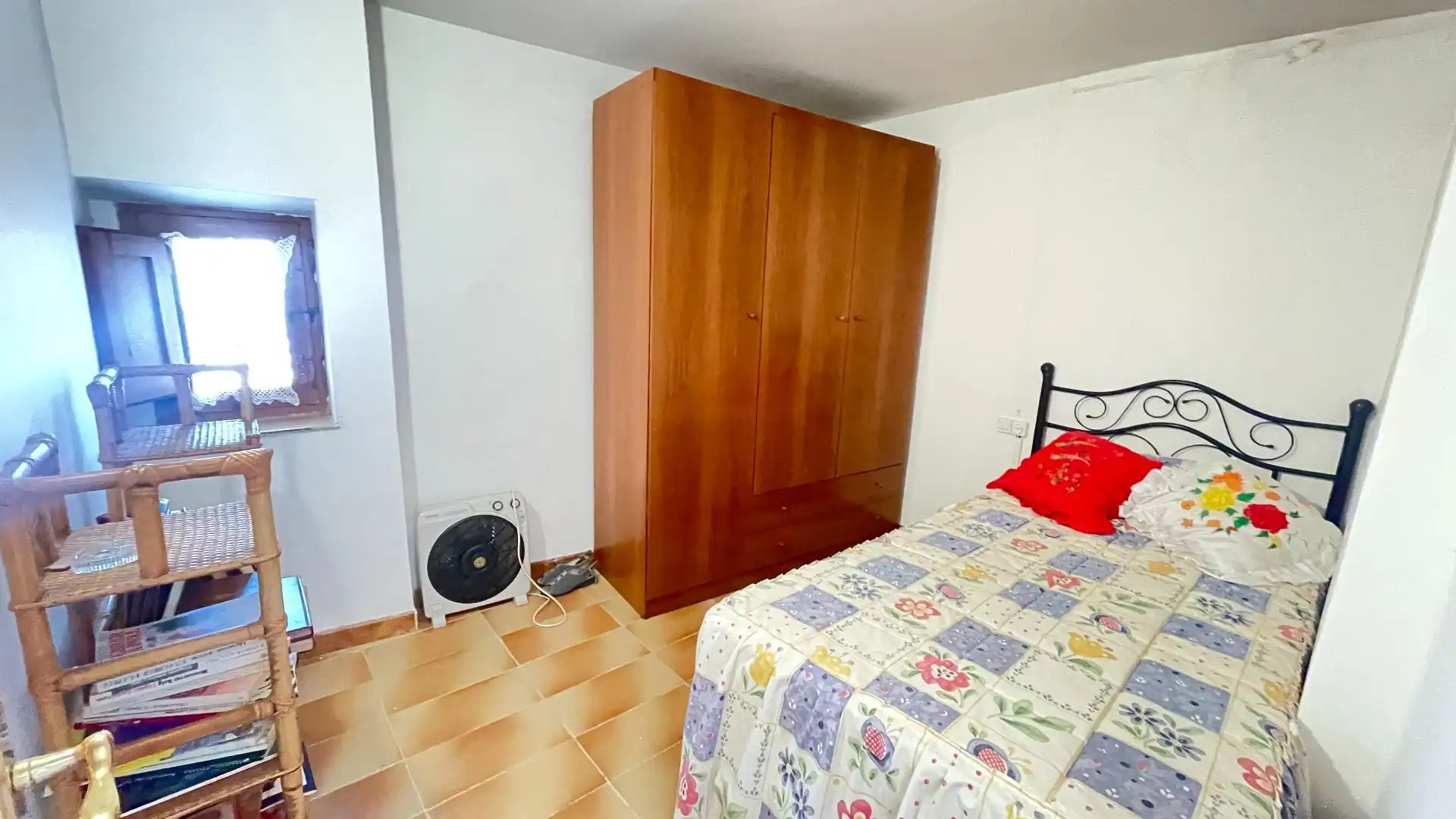 Dormitori de Finca rústica en venda en Passanant i Belltall amb Aire condicionat