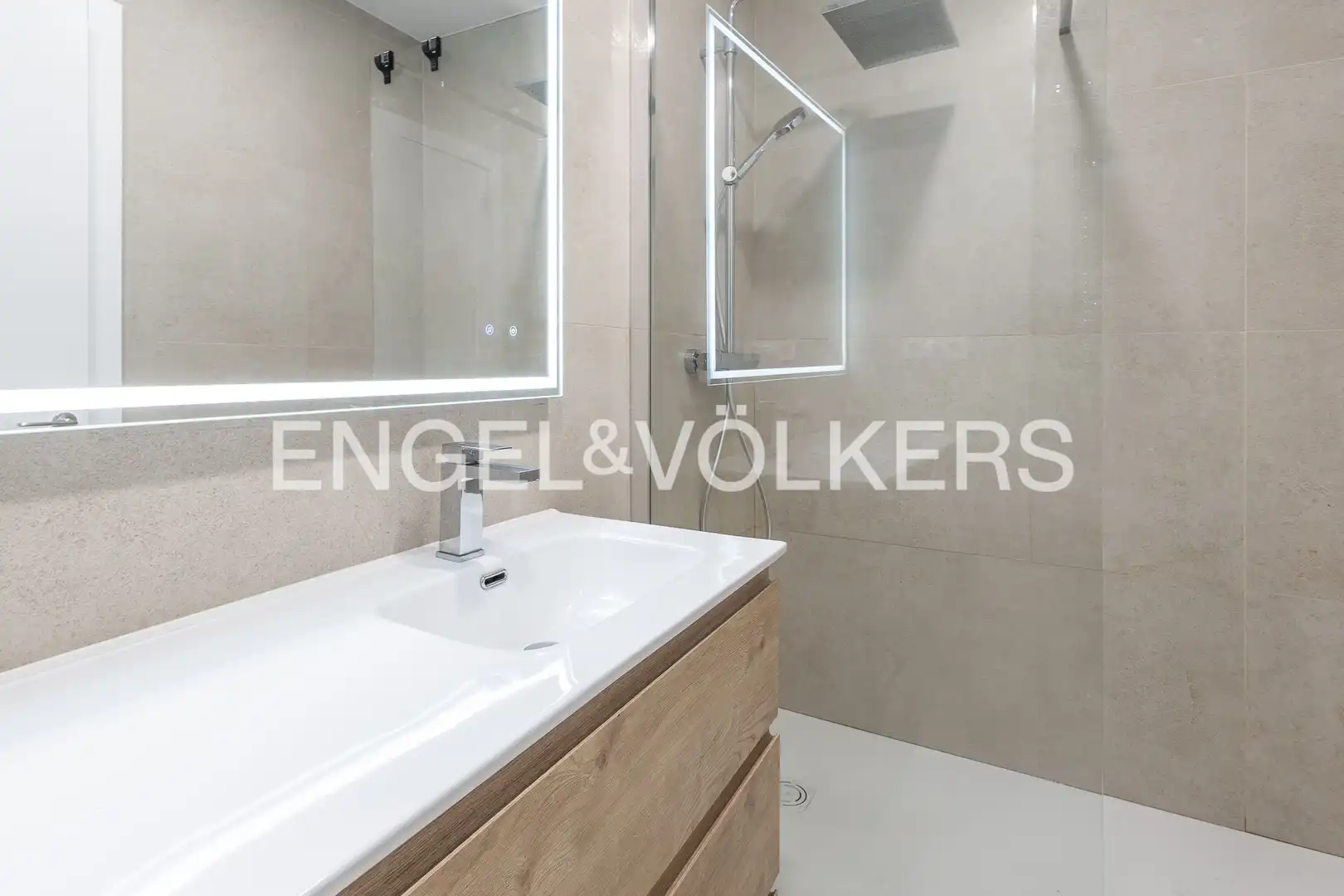 Baño de Piso en venta en Mataró con Aire acondicionado, Calefacción y Parquet