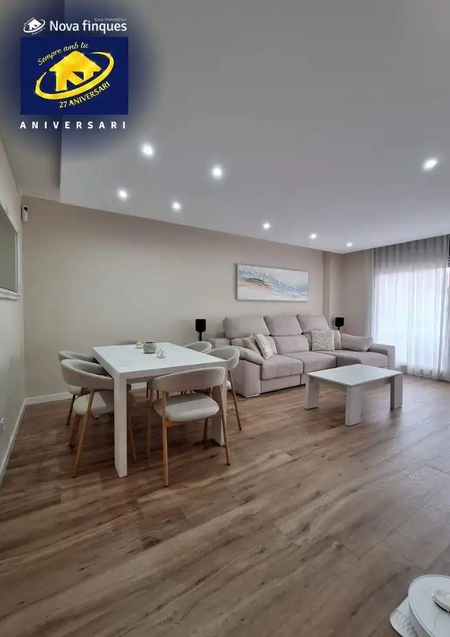Sala de estar de Piso en venta en Castellar del Vallès con Aire acondicionado, Jardín privado y Trastero