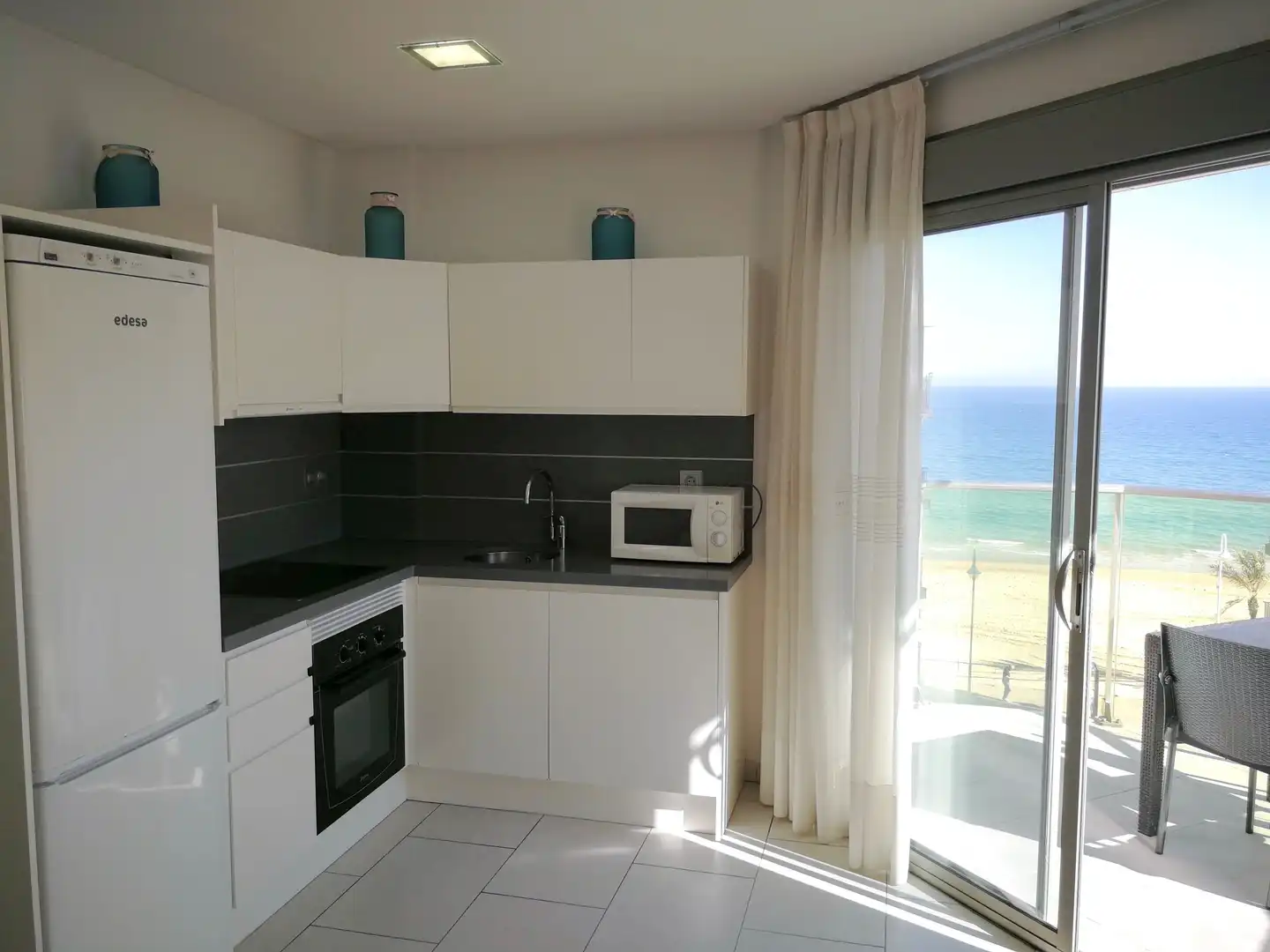 Küche von Wohnung zur Miete in Guardamar del Segura mit Klimaanlage, Terrasse und Möbliert