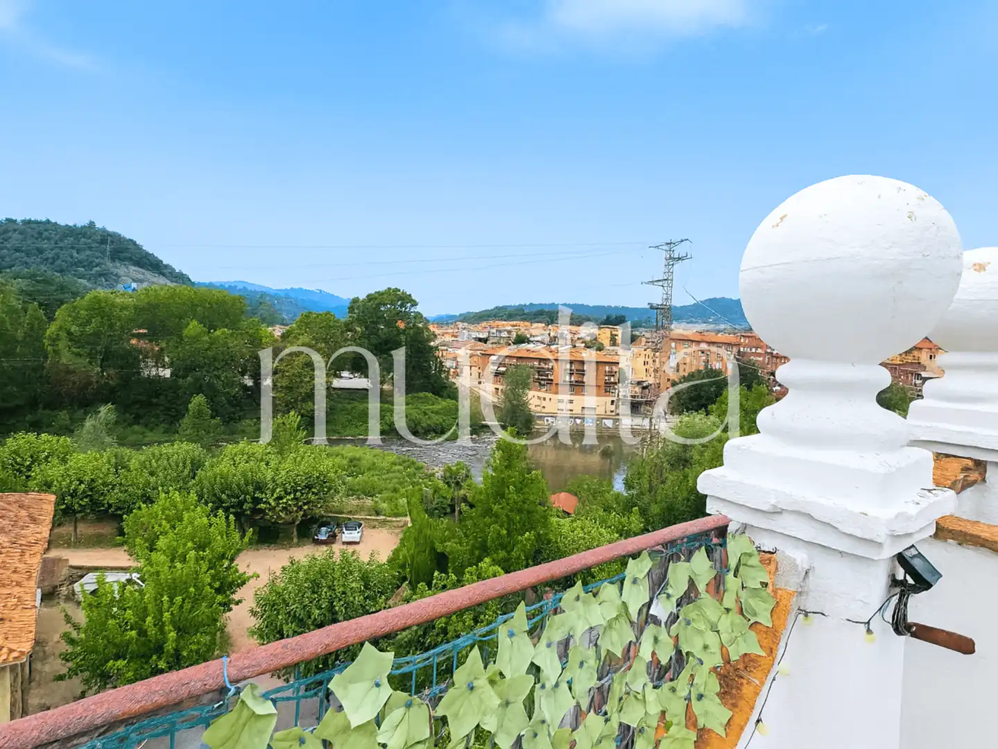 Vista exterior de Casa adosada en venda en Sant Quirze de Besora amb Calefacció, Terrassa i Traster