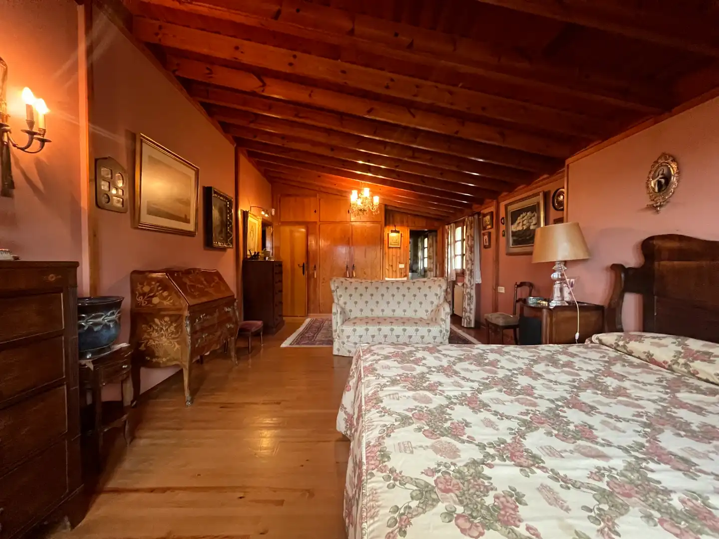 Dormitori de Casa o xalet en venda en Castro-Urdiales amb Calefacció, Jardí privat i Terrassa