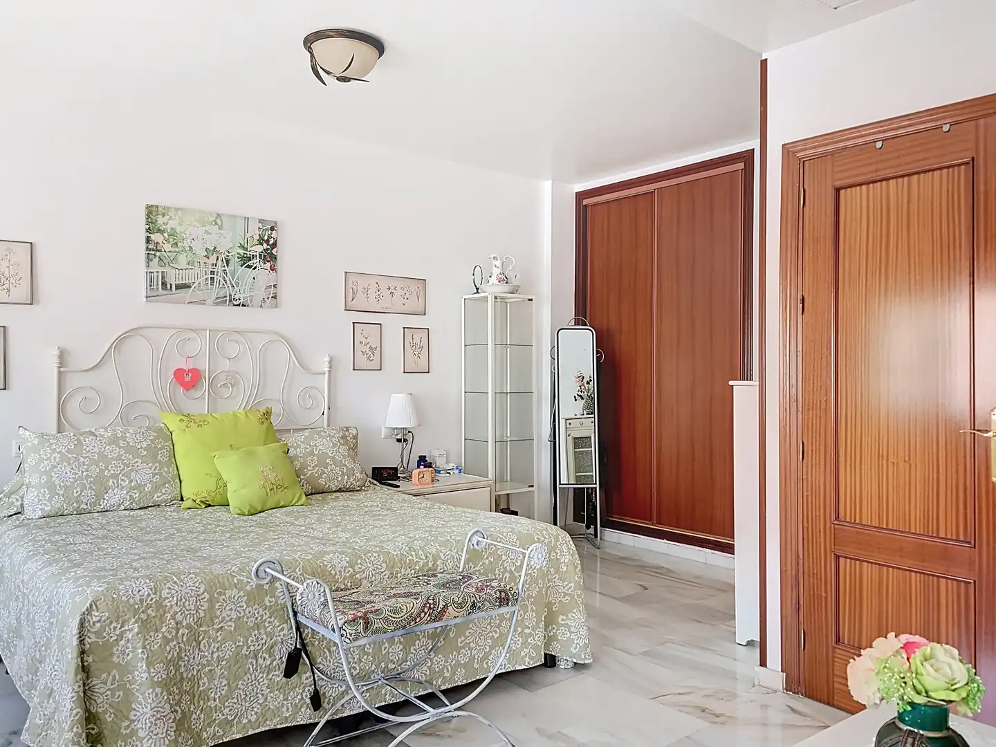 Bedroom of Detached homes for sale in Fuengirola  with Air Conditioner, Storage room and Community pool