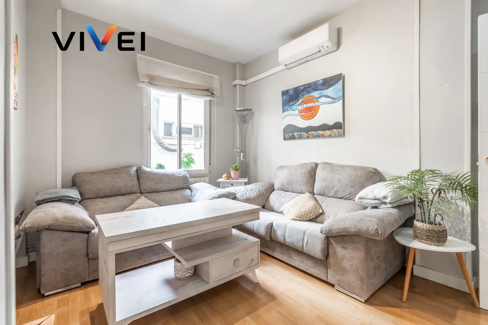 Piso con ascensor en venta en Calle de Torres Miranda