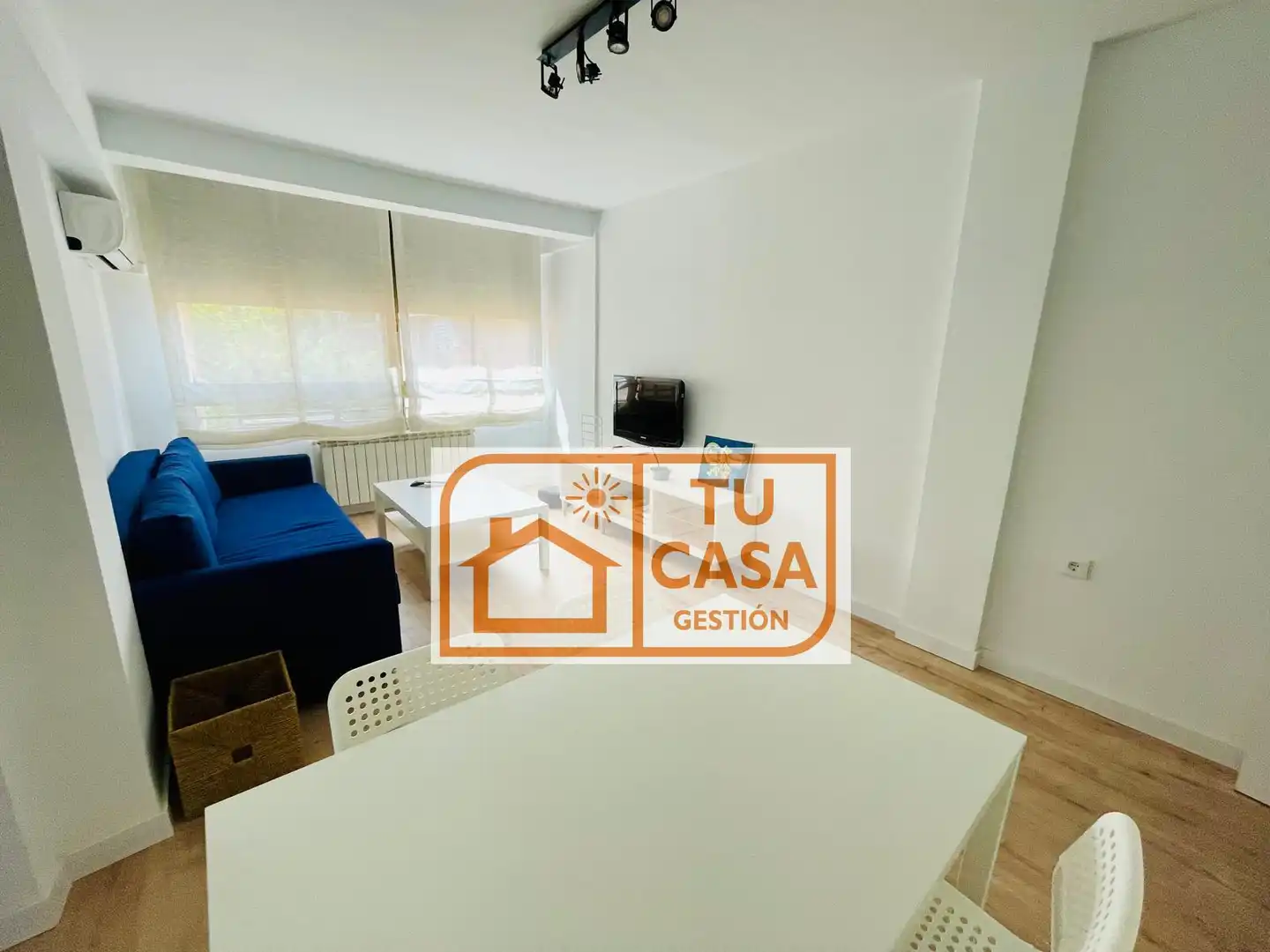 Wohnung mit Aufzug zur Miete in Calle Abilio Rodríguez Rosillo 4