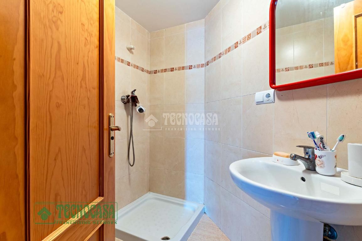 Bathroom of Flat for sale in Roquetas de Mar  with Terrace