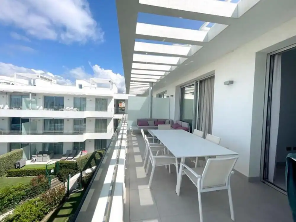 Terrassa de Àtic de lloguer en Estepona amb Aire condicionat, Terrassa i Piscina