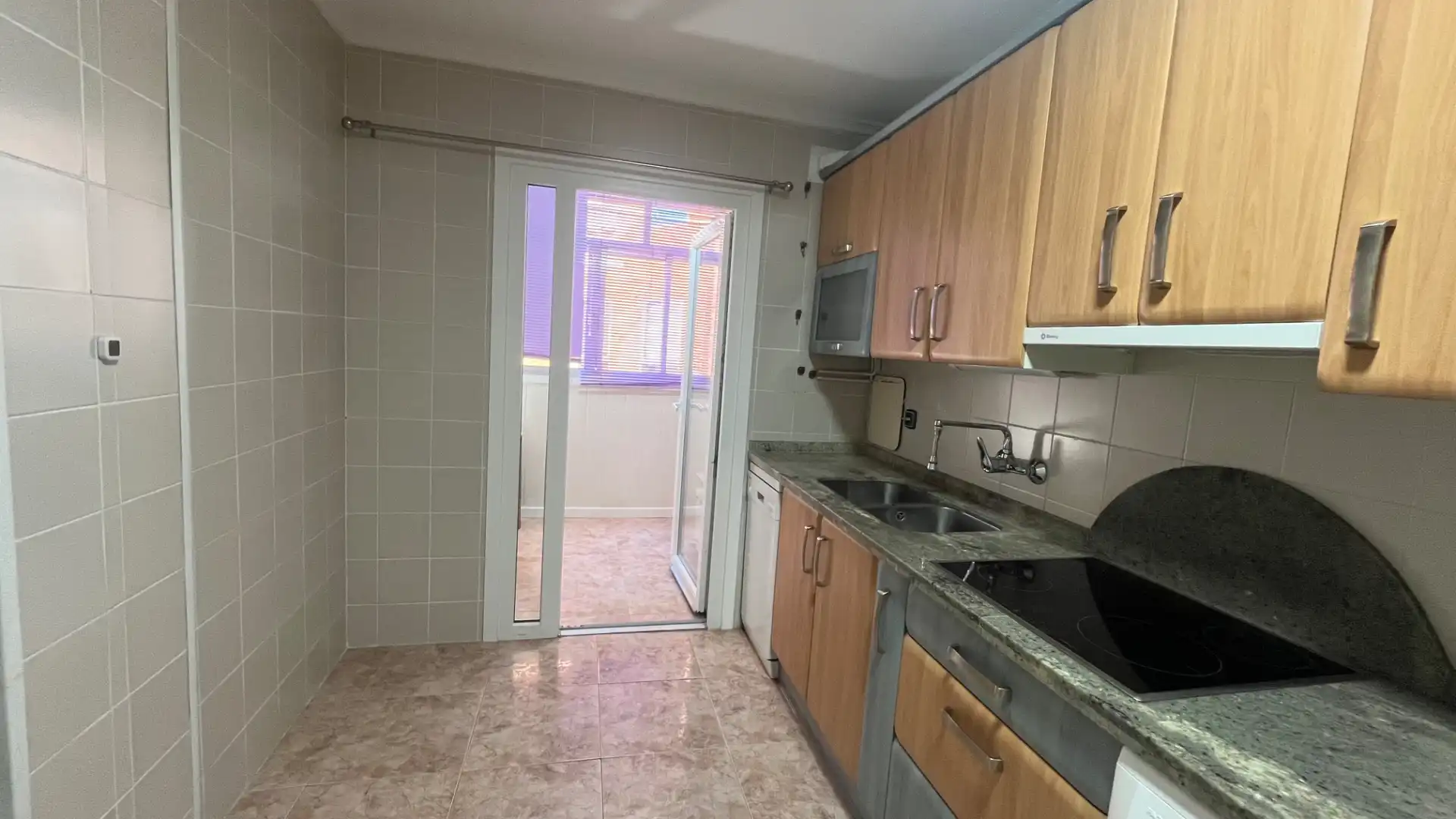 Cocina de Piso en venta en Valladolid con Calefacción y Trastero