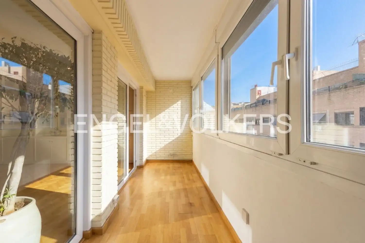 Terraza de Piso en venta en Valencia con Aire acondicionado, Calefacción y Parquet