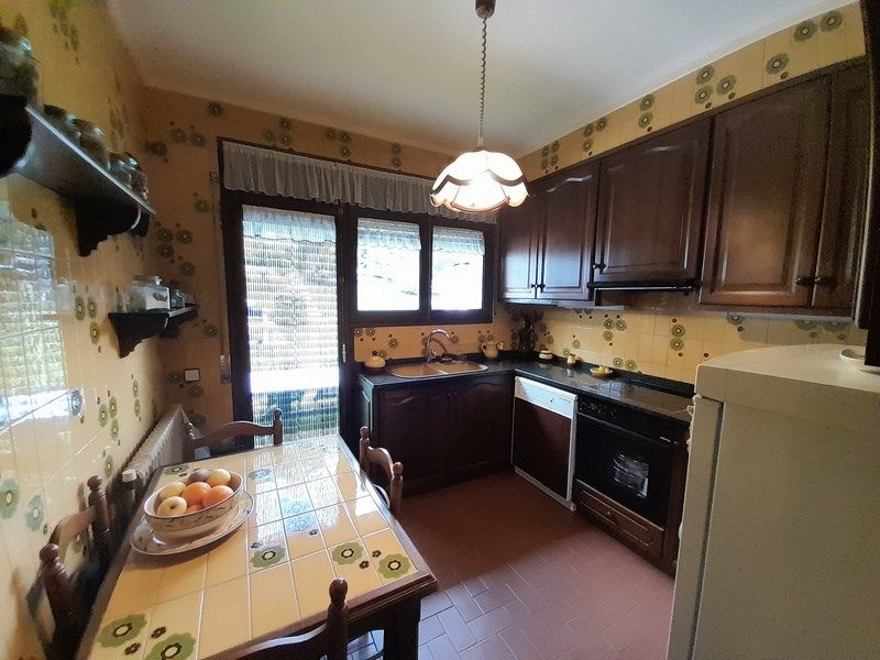 Kitchen of House or chalet for sale in La Vall d'en Bas  with Heating and Storage room