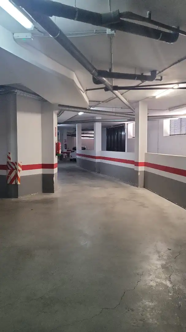 Parkplatz von Garage zum Verkauf in Teruel
