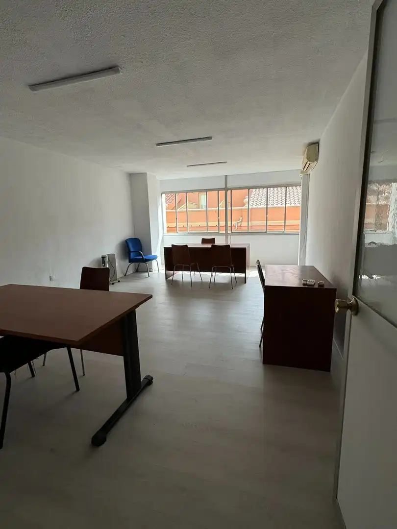 Bureau avec ascenseur à vendre à trinidad grund, imagen 9