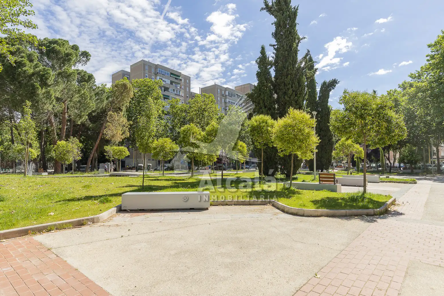 Exterior view of Flat for sale in Venecia - Nueva Alcalá