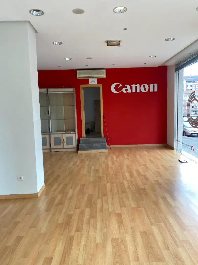 Business premises to rent in Calle Fernando Morán 22, imagen 9