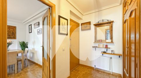 Foto 2 von Wohnung zum Verkauf in De Ramón Gómez de la Serna, Peñagrande, Madrid Capital