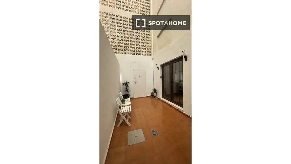 Flat for rent in Godella  with Air Conditioner, Heating and Furnished