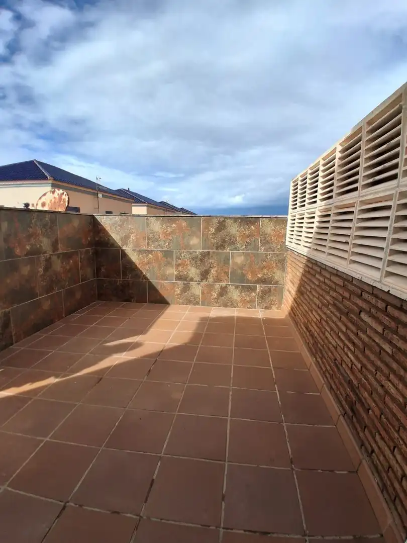Terrasse von Einfamilien-Reihenhaus zum Verkauf in Roquetas de Mar