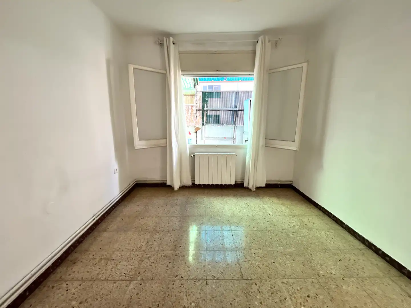 Dormitori de Àtic en venda en Barcelona amb Calefacció, Terrassa i Forn