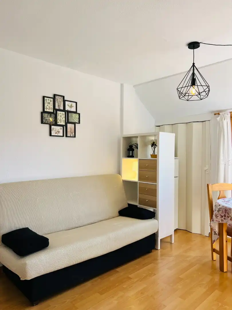 Sala d'estar de Pis en venda en Alcalá de la Selva