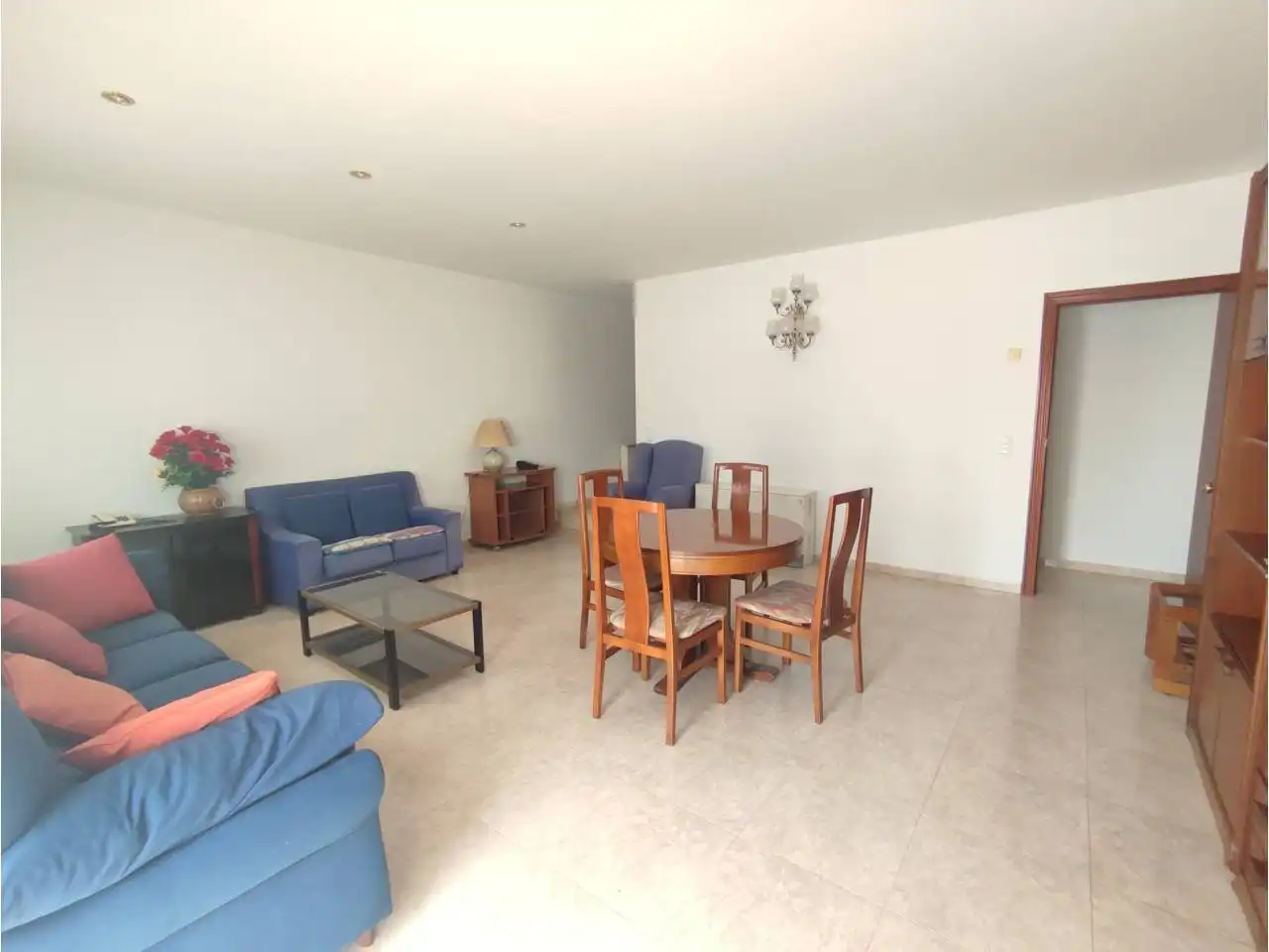 Sala d'estar de Casa o xalet en venda en La Granada amb Aire condicionat, Calefacció i Jardí privat