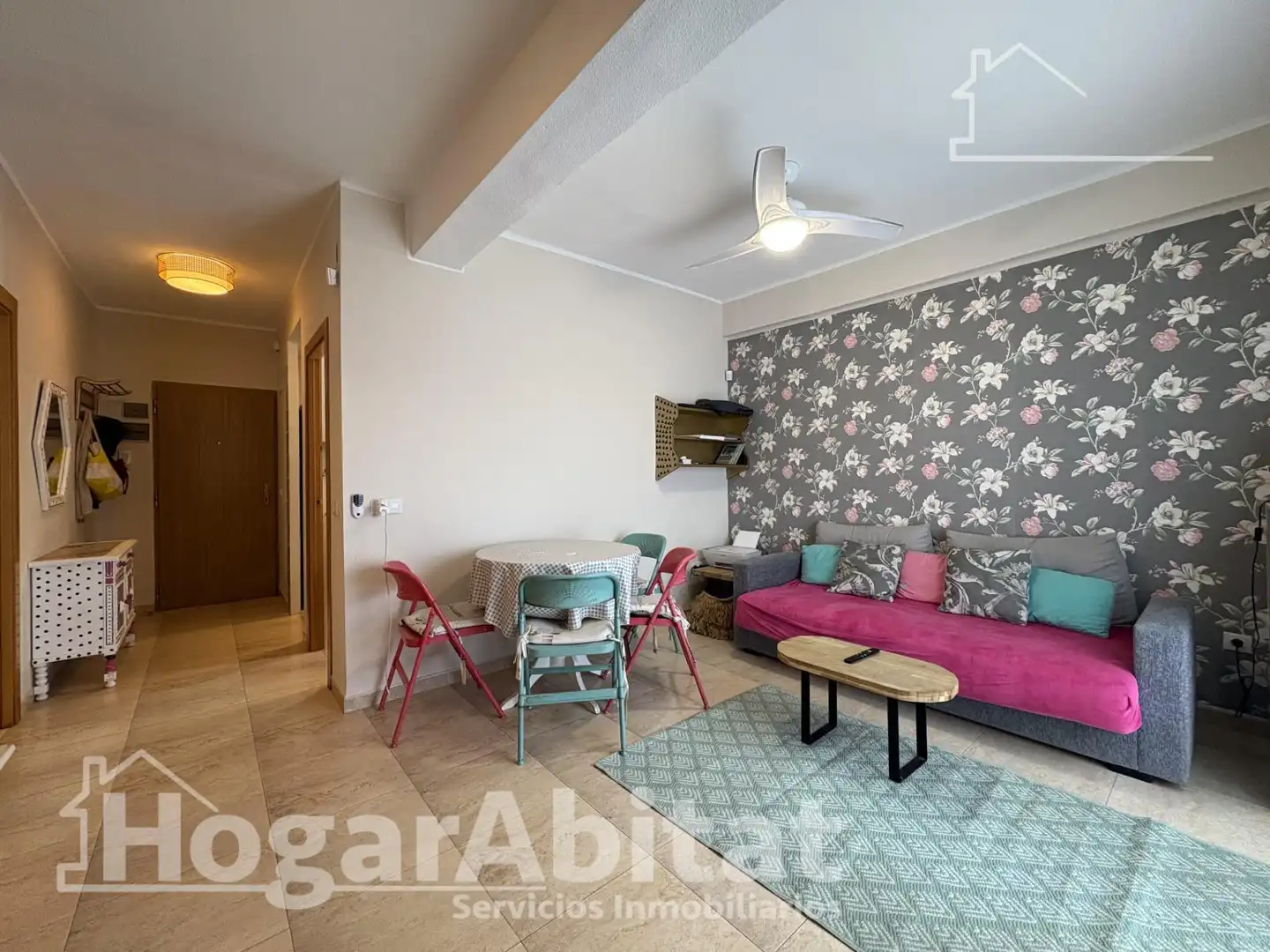 Sala de estar de Piso en venta en Tavernes de la Valldigna con Terraza y Balcón