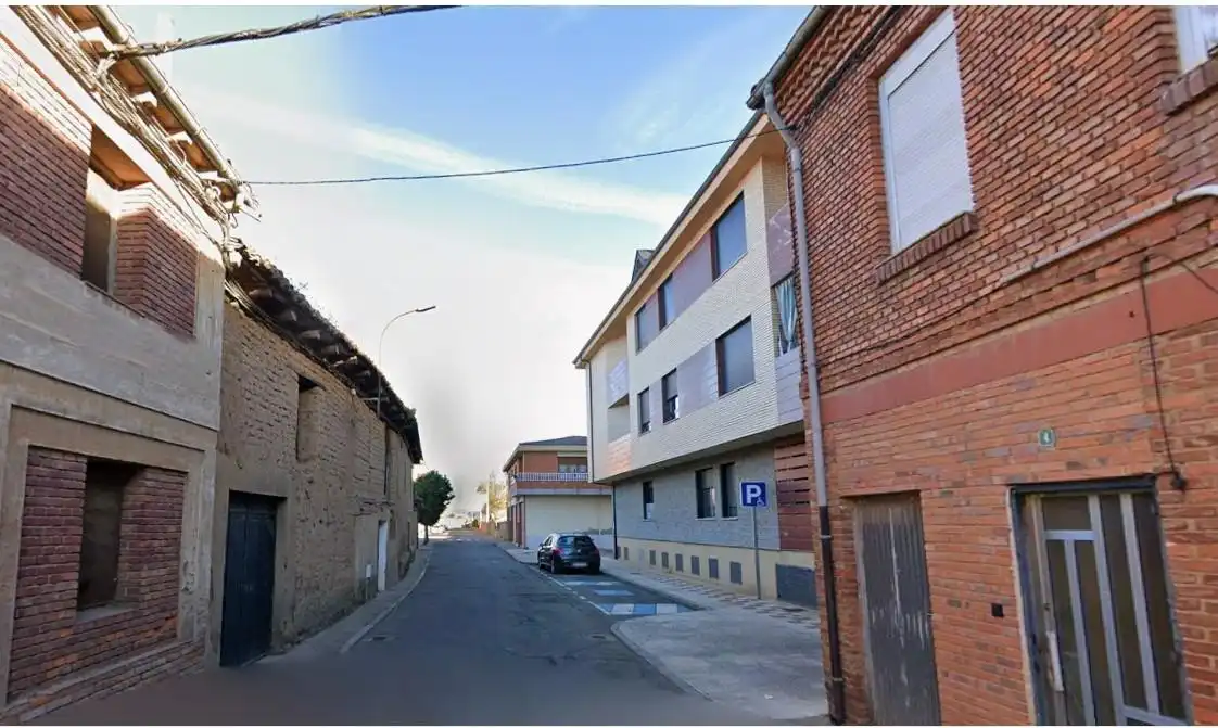 Duplex with lift for sale in Villaquilambre, imagen 3