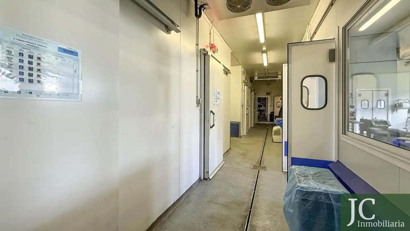 Nave industrial en venta en Guriezo