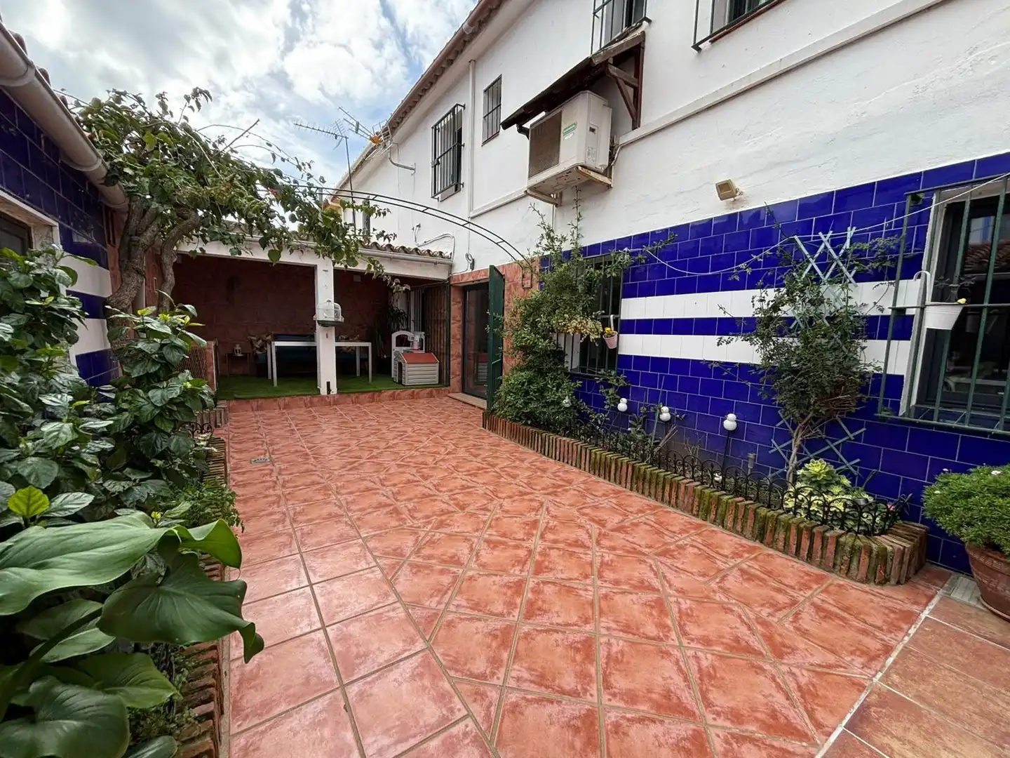 Garden of Detached homes for sale in Los Barrios  with Community pool