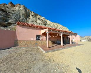 Exterior view of House or chalet for sale in Cuevas del Almanzora  with Private garden and Terrace
