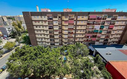 Exterior view of Flat for sale in  Valencia Capital  with Heating, Terrace and Storage room