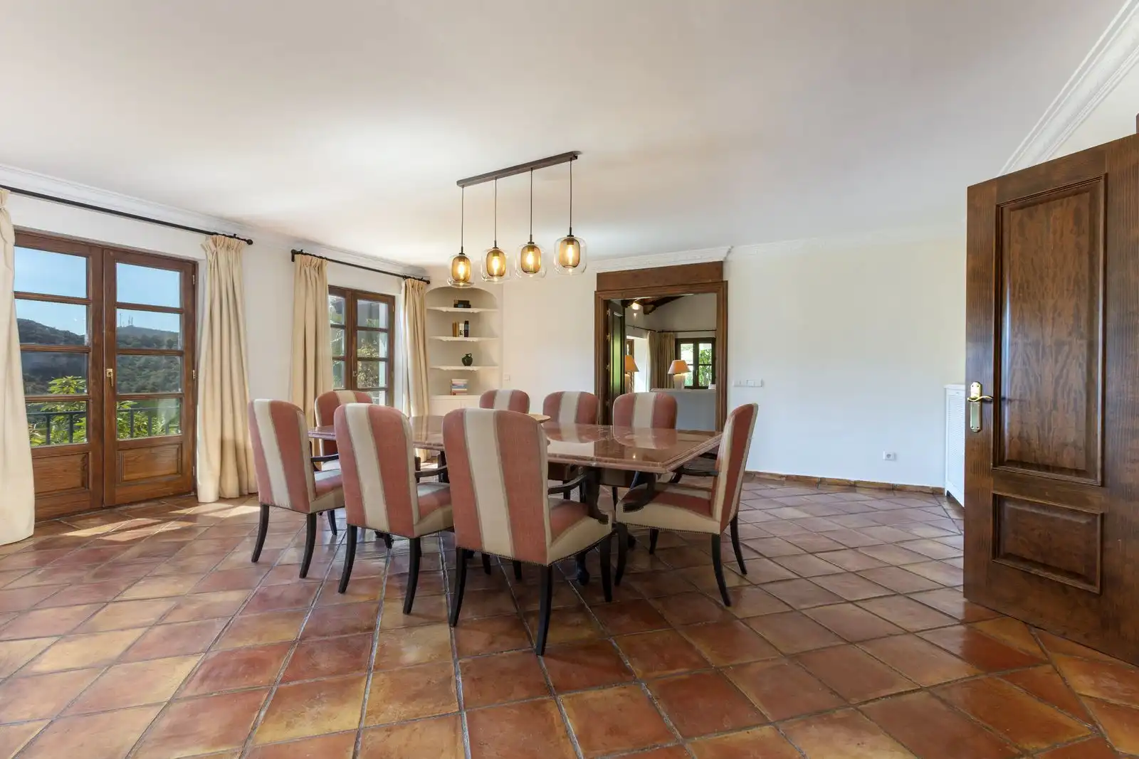 Comedor de Casa o chalet en venta en Igualeja con Aire acondicionado, Jardín privado y Piscina
