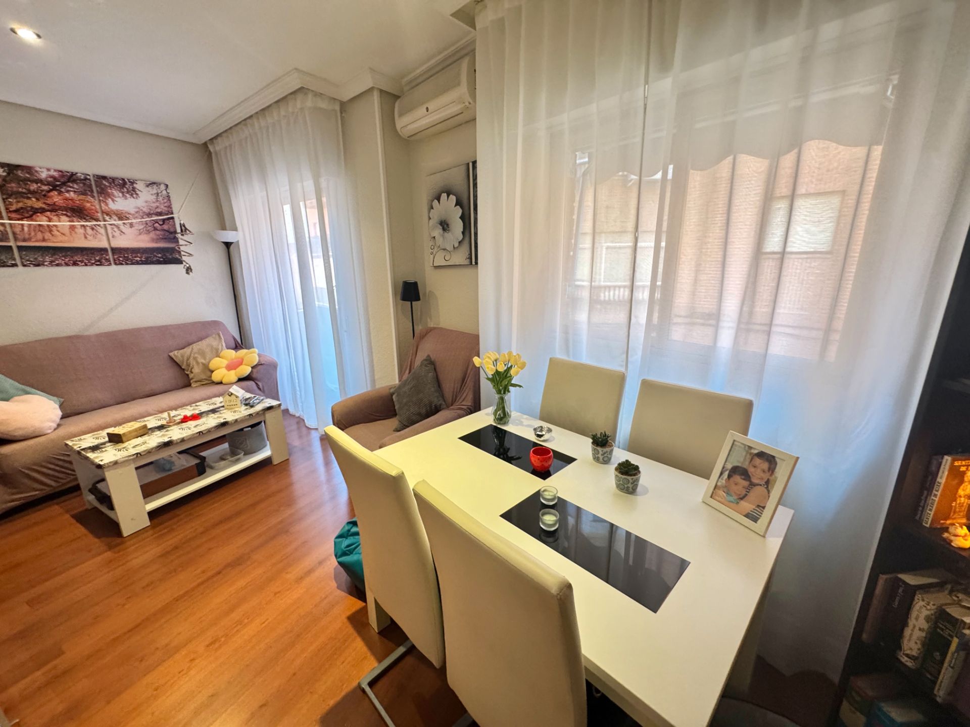 Living room of Flat for sale in Valdemoro  with Air Conditioner and Heating