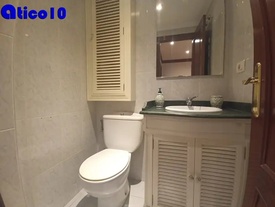 Flat for sale in Calle Doctor Antonio Bascarán Asúnsolo, Cerdeño - El Palais - Mercadín