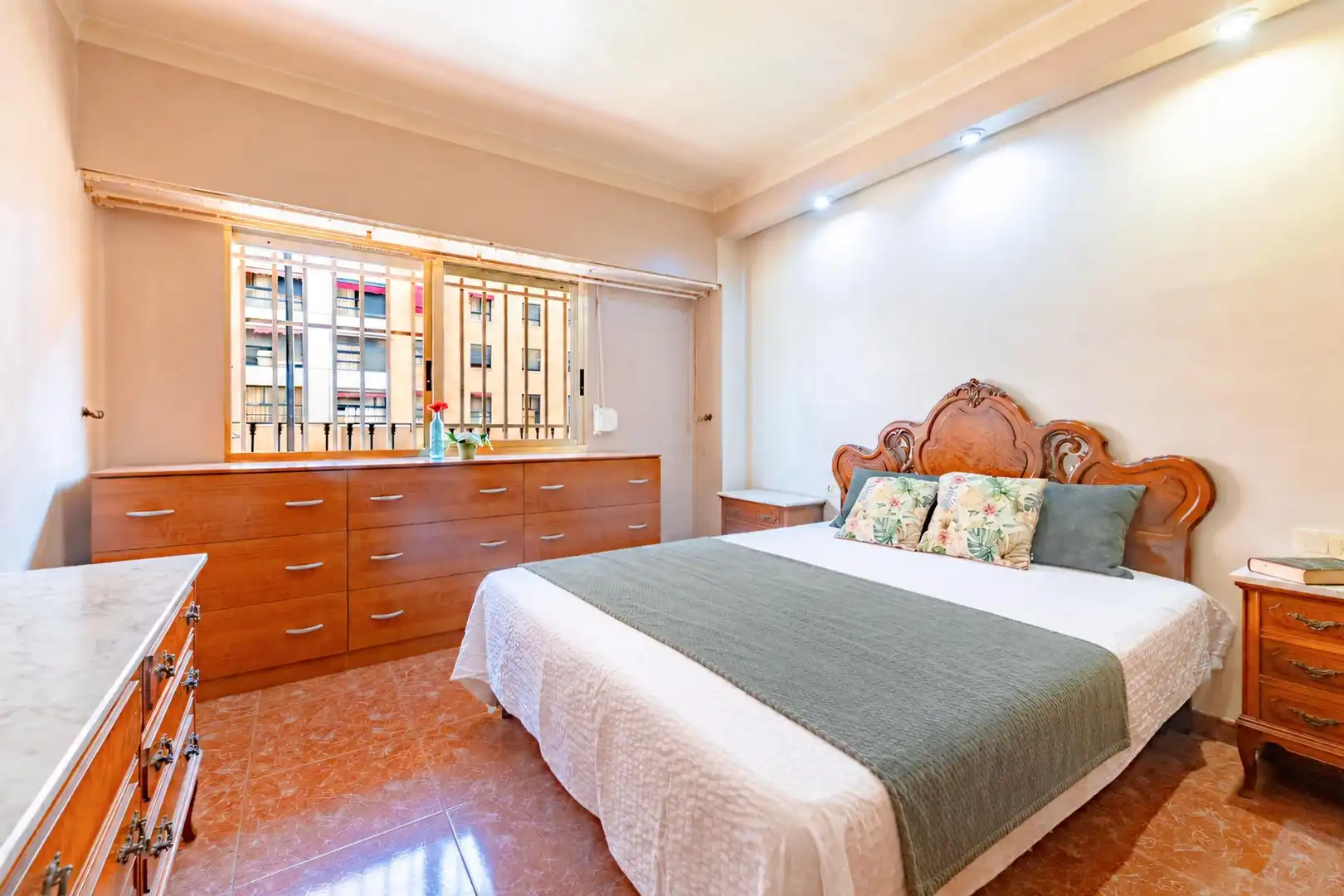 Bedroom of Flat for sale in Quatre Carreres