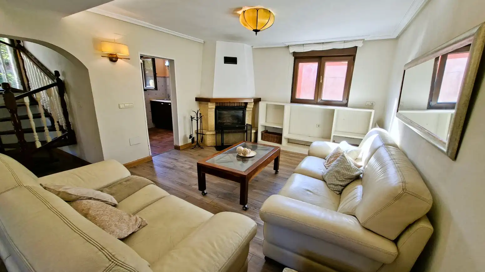 Sala de estar de Casa o chalet de alquiler en Gijón  con Calefacción, Jardín privado y Parquet