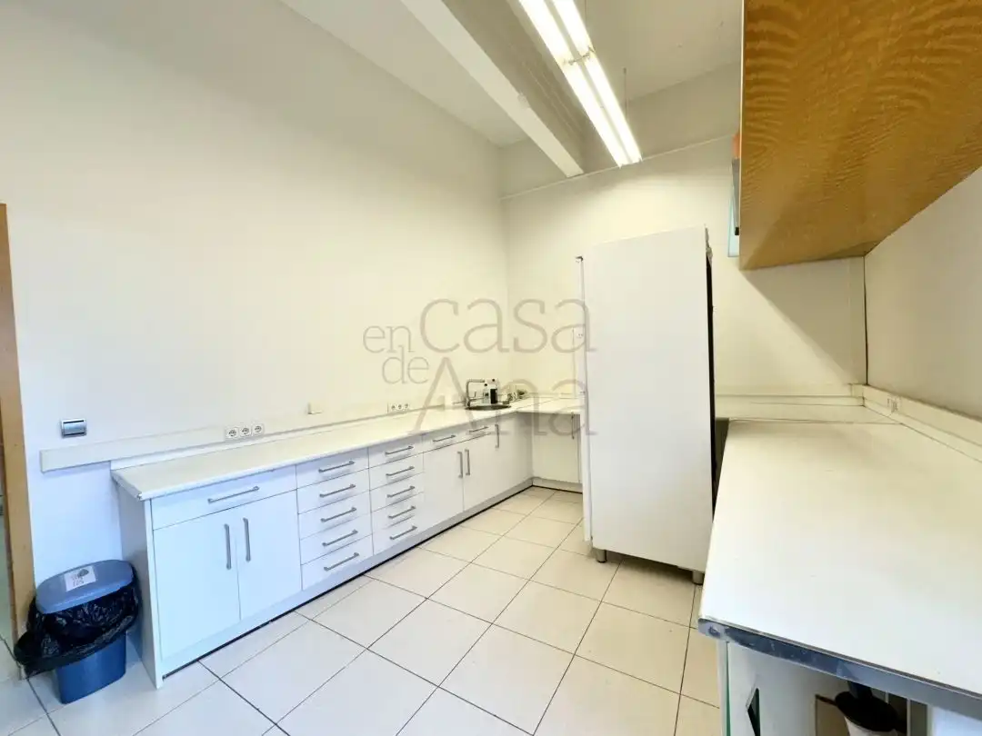 Office space with lift for sale in Nerbioi Kalea, imagen 16
