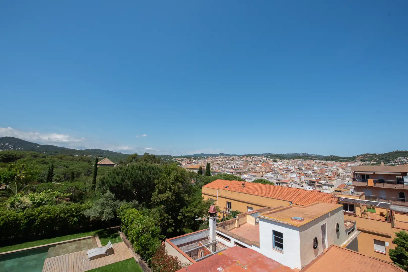 Vista exterior de Casa o xalet en venda en Sant Feliu de Guíxols amb Jardí privat, Terrassa i Traster