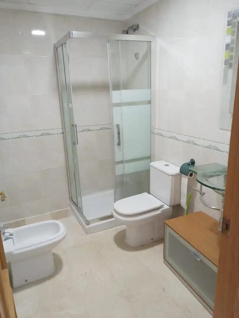 Bathroom of Flat for rent in Elche / Elx  with Balcony